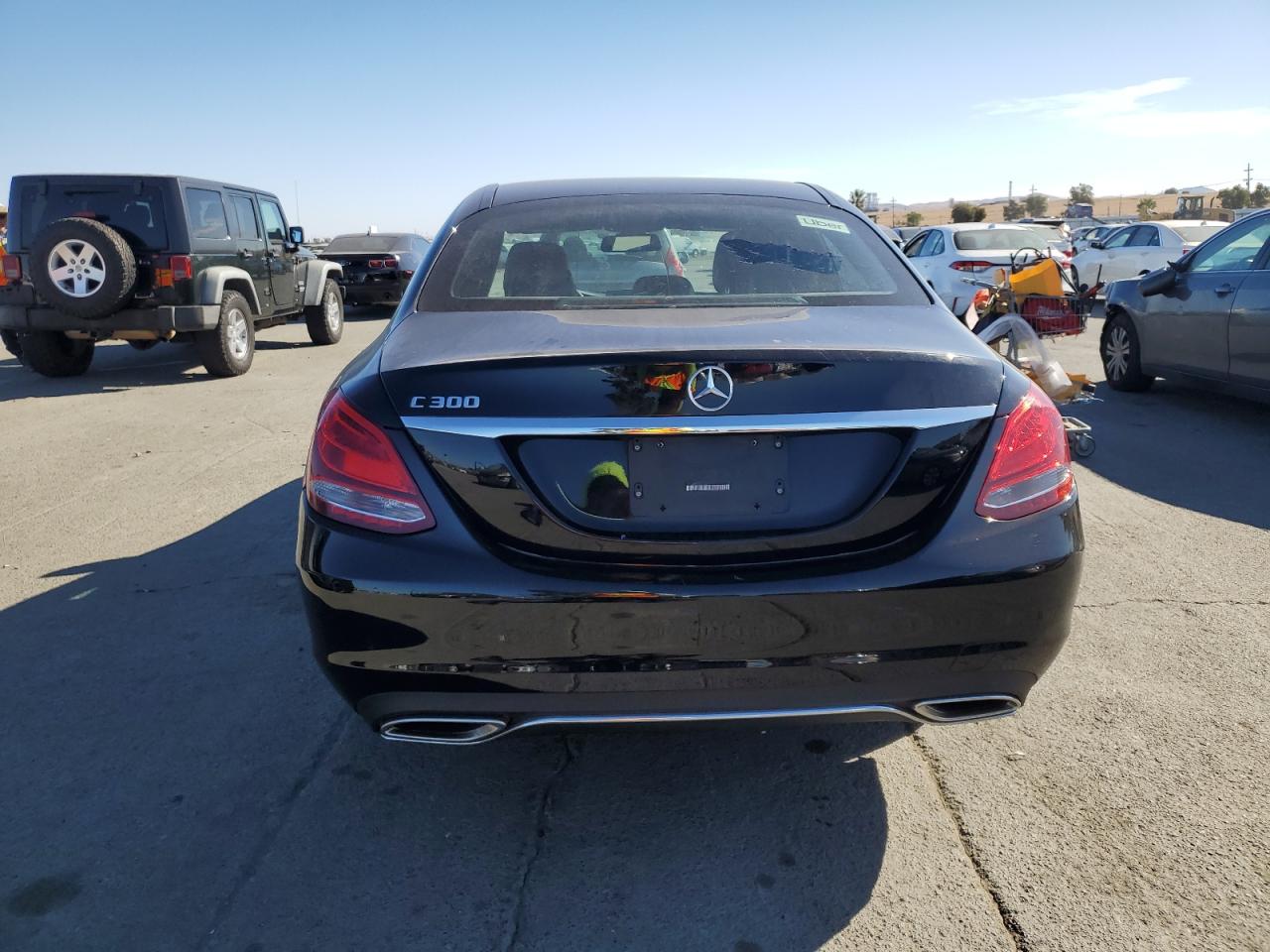 55SWF4JB8JU235778 2018 Mercedes-Benz C 300