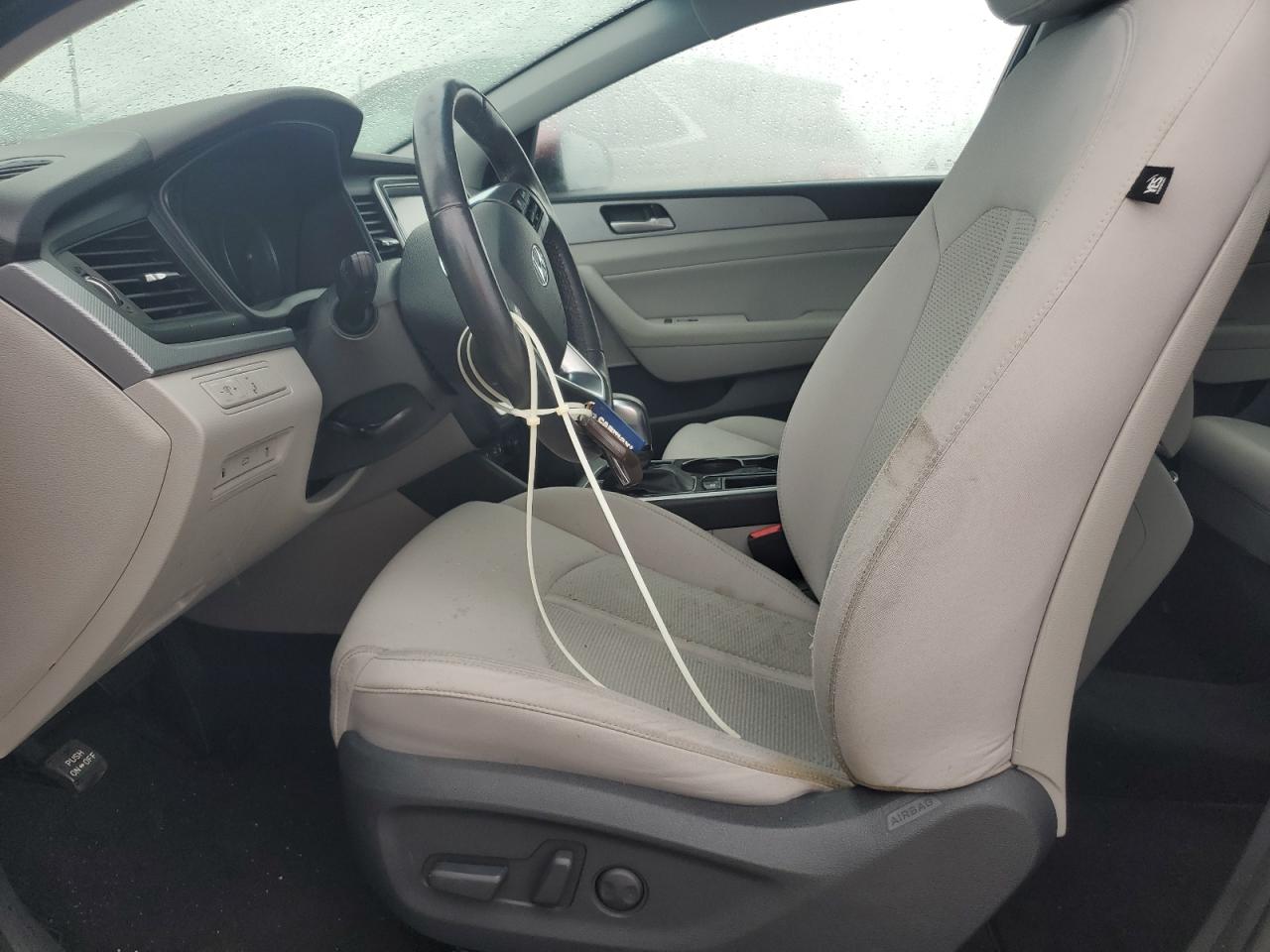 2019 Hyundai Sonata - Image 7