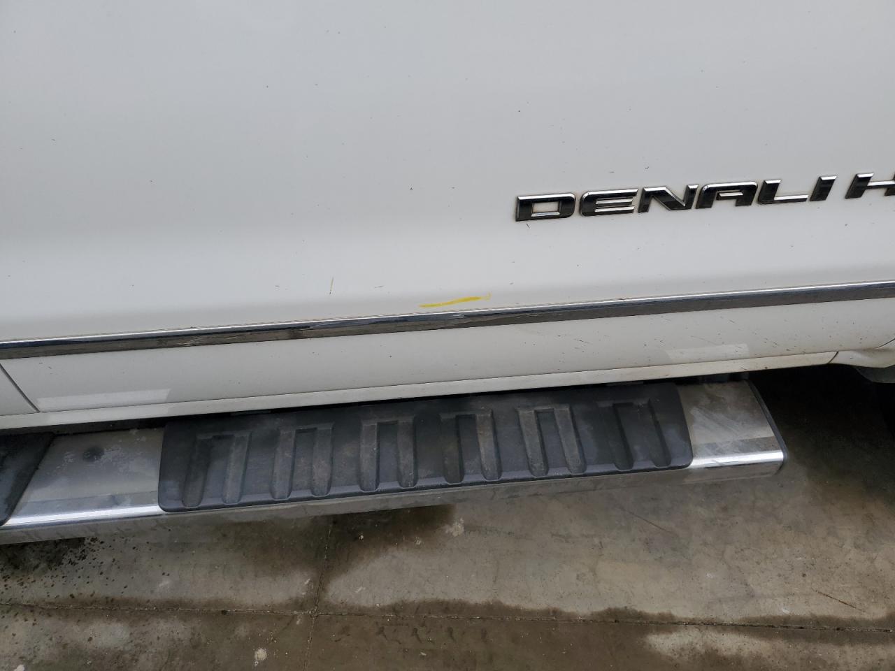 1GT12UEY1HF103845 2017 GMC Sierra K2500 Denali