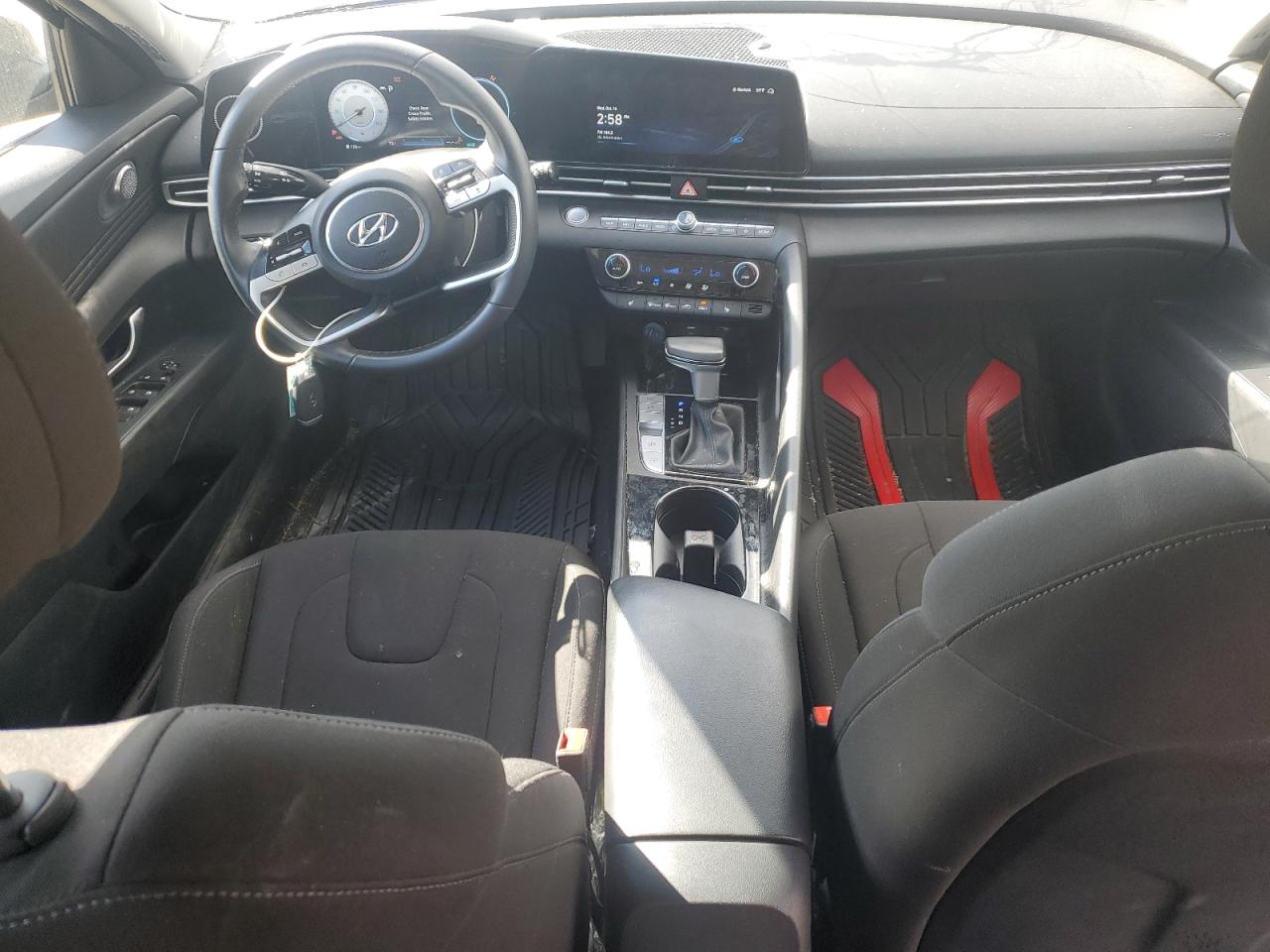 2023 Hyundai Elantra - Image 8