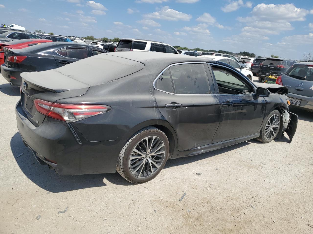2018 Toyota Camry - Image 3