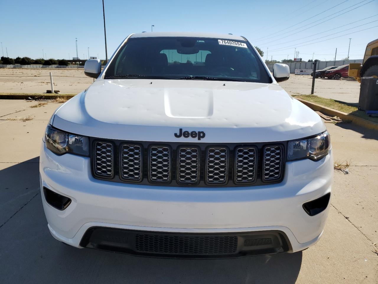 2017 Jeep Grand Cherokee - Image 5