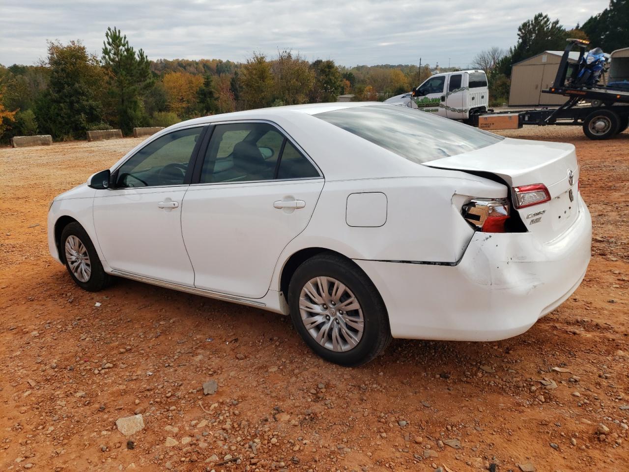 2014 Toyota Camry - Image 2