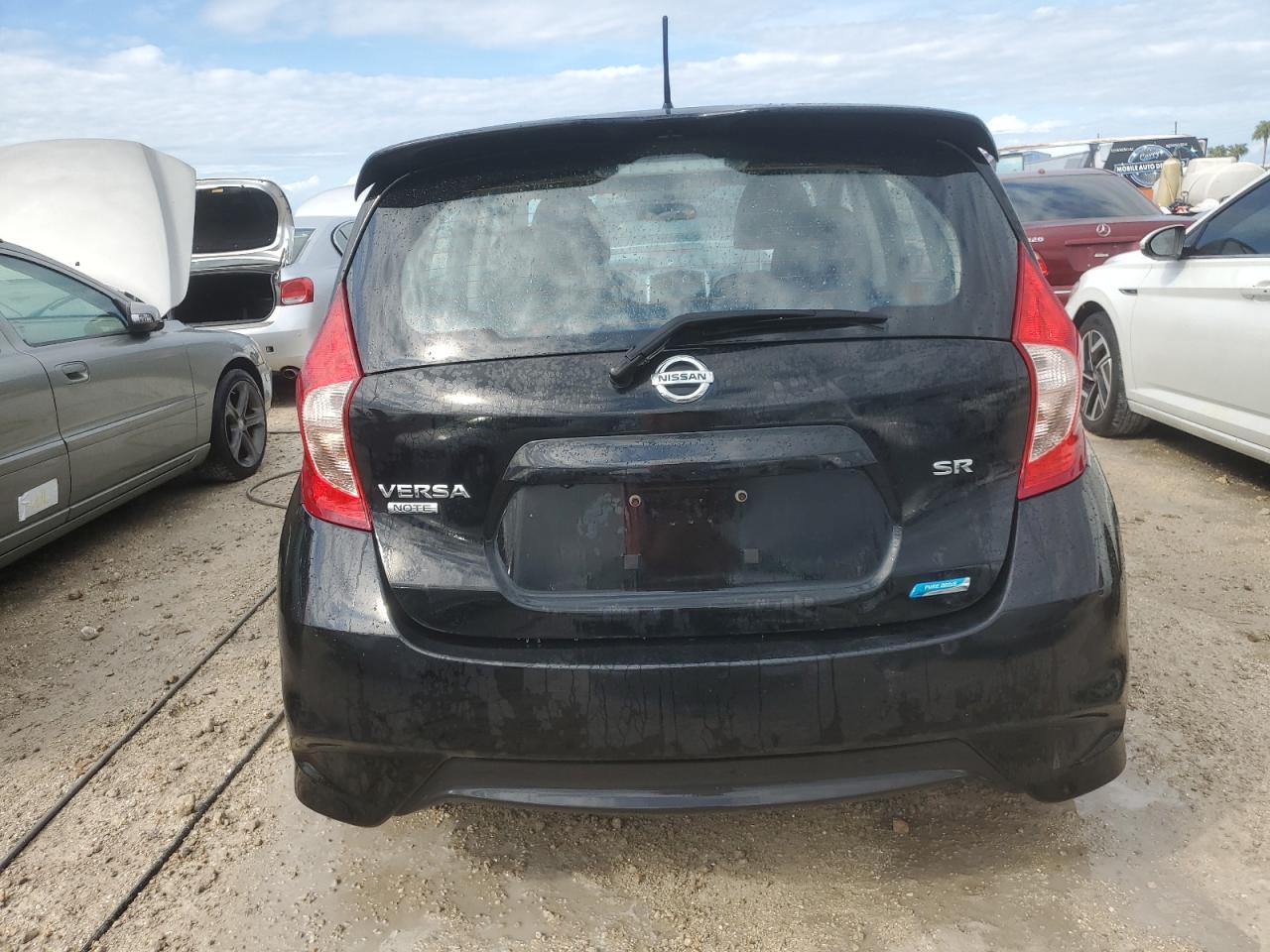 2015 Nissan Versa Note S VIN: 3N1CE2CP7FL429704 Lot: 74470864