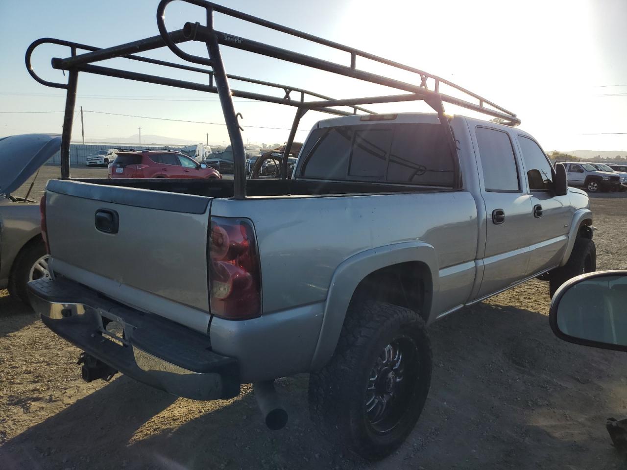 2005 Chevrolet Silverado - Image 3