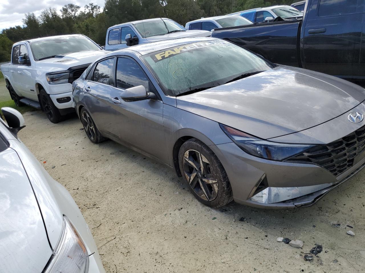 2021 Hyundai Elantra - Image 4