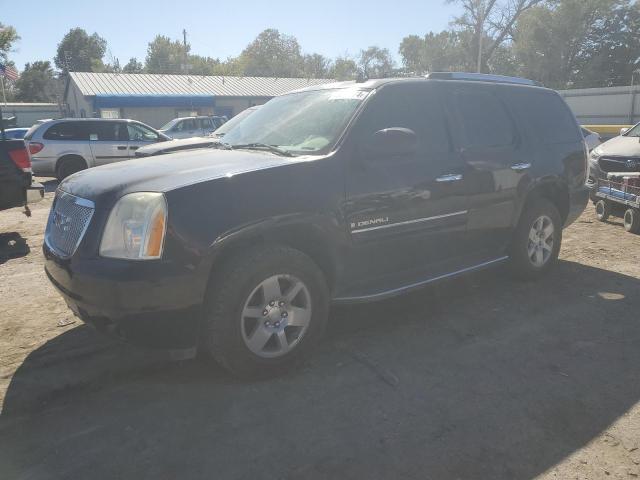 2007 Gmc Yukon Denali იყიდება Wichita-ში, KS - Hail