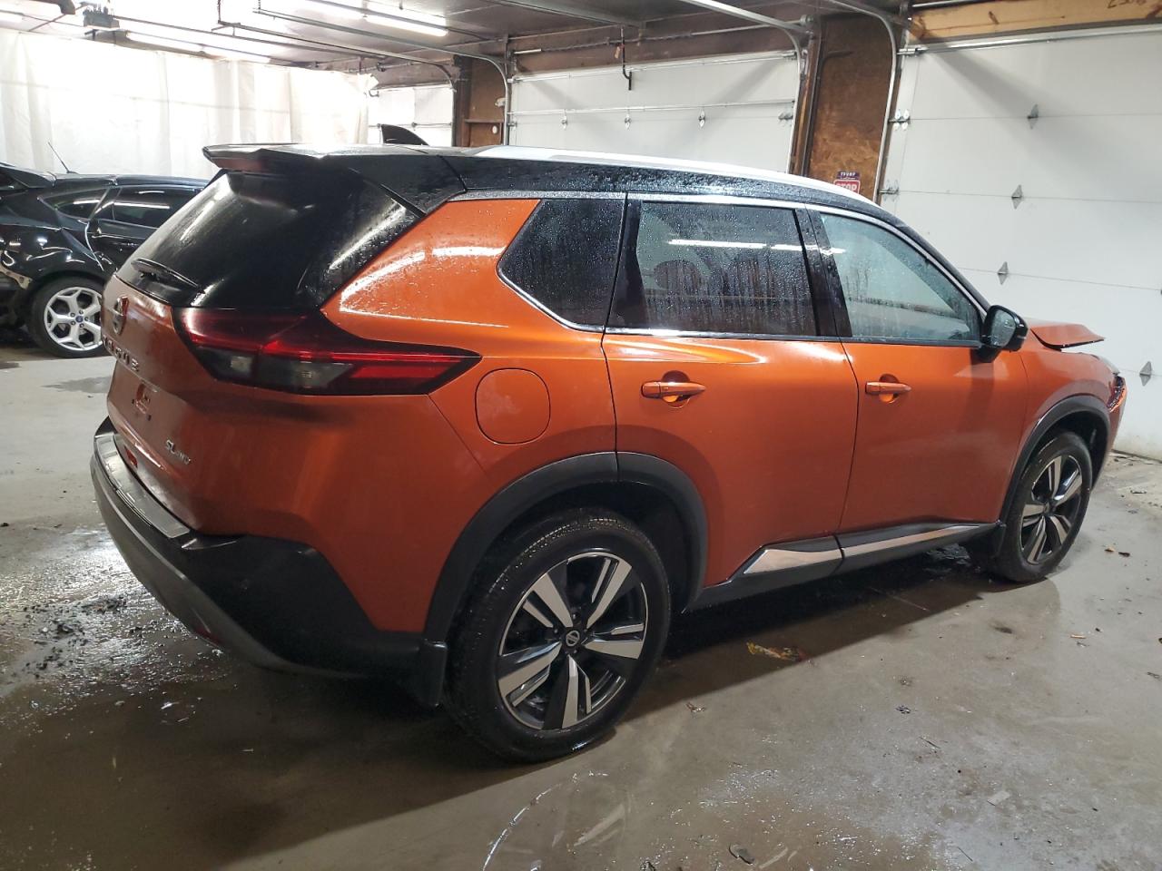 2021 Nissan Rogue - Image 3