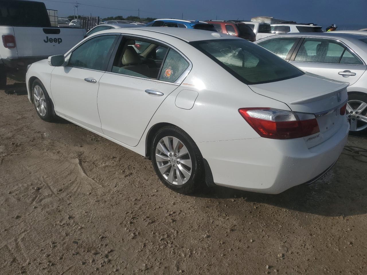 2015 Honda Accord - Image 2