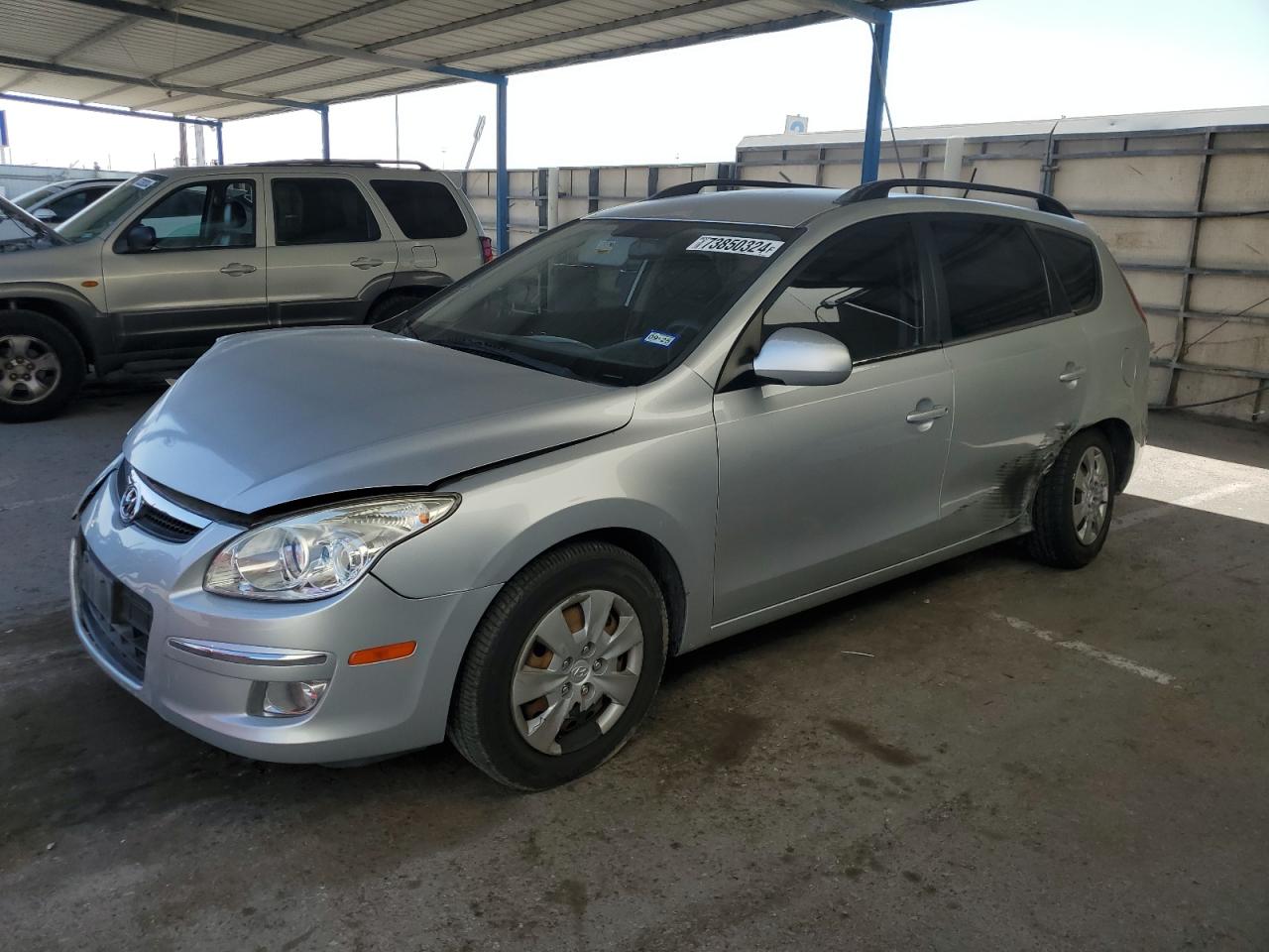 2010 Hyundai Elantra - Image 1