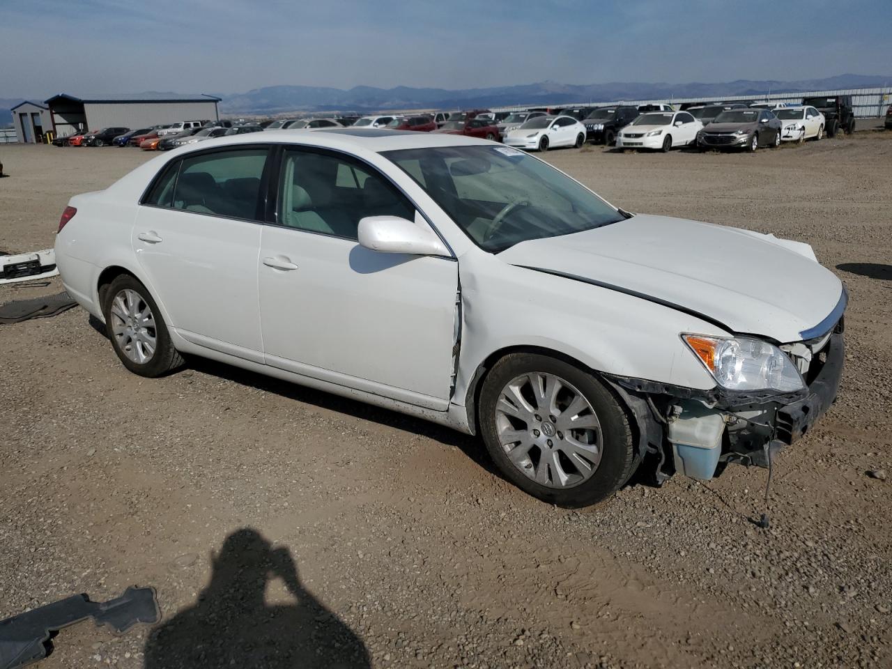 2008 Toyota Avalon - Image 4