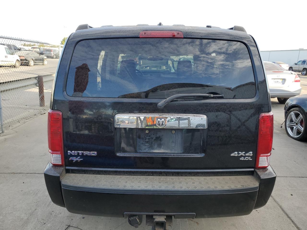 2007 Dodge Nitro R/T VIN: 1D8GU58647W667607 Lot: 77193654