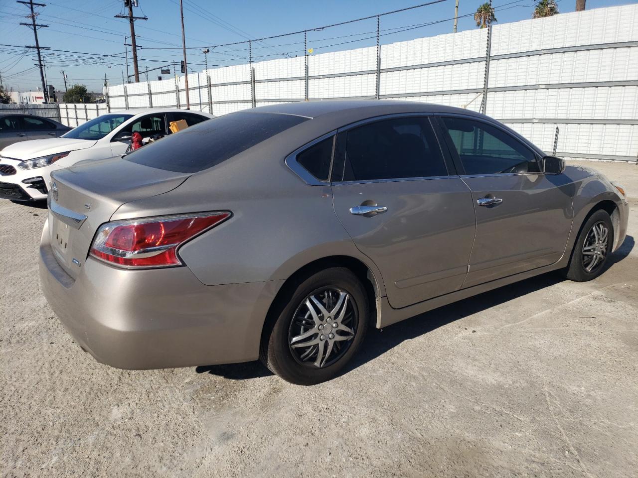 1N4AL3AP1EN215931 2014 Nissan Altima 2.5