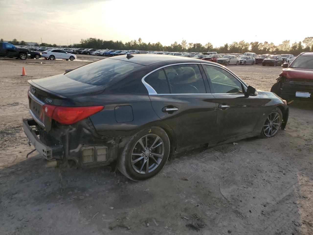 2015 Infiniti Q50 - Image 3