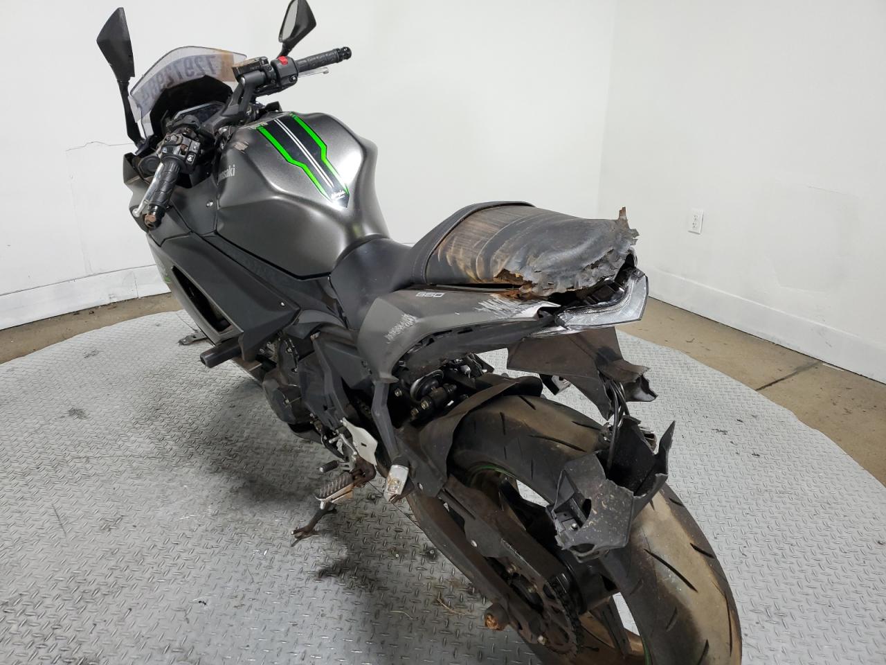 2024 Kawasaki Ex650 R VIN: ML5EXER11RDAC4672 Lot: 72972984