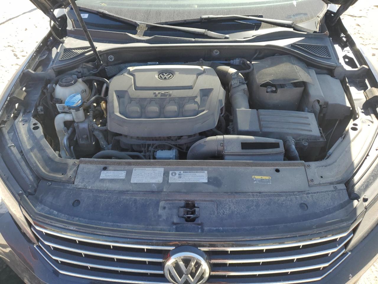 1VWAA7A34JC014936 2018 Volkswagen Passat S