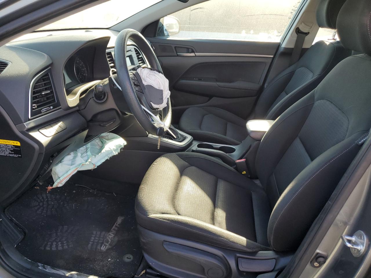 2018 Hyundai Elantra - Image 7