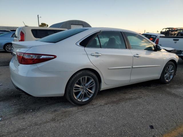  TOYOTA CAMRY 2016 White
