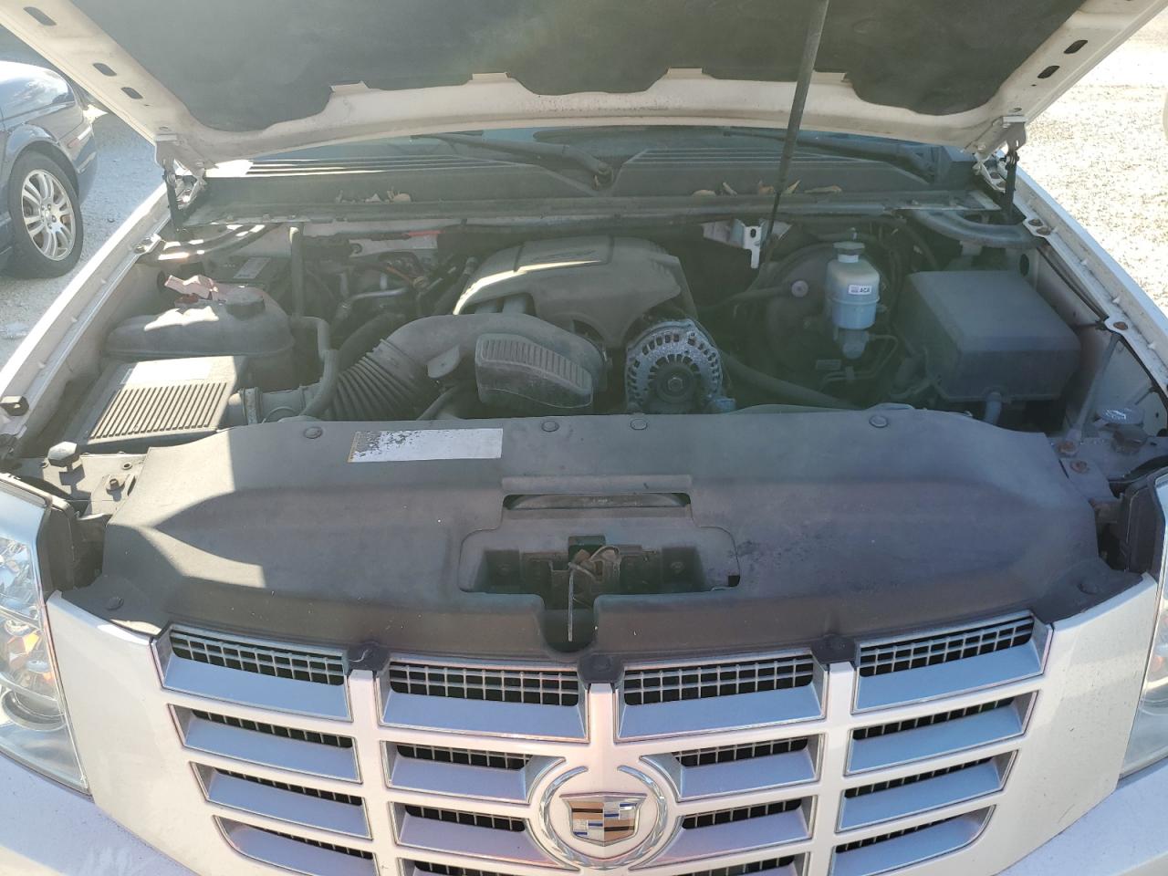 2008 Cadillac Escalade Luxury VIN: 1GYEC63808R209953 Lot: 78570284