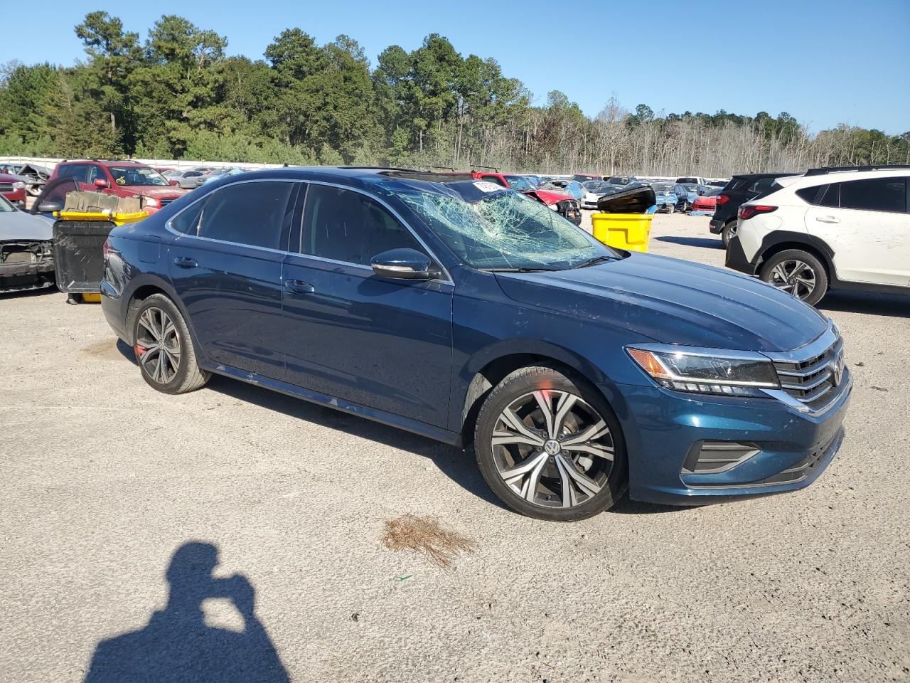 2021 Volkswagen Passat - Image 4
