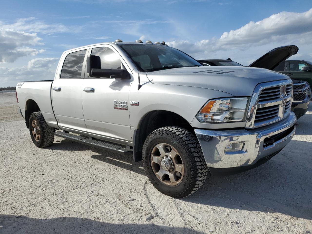 2017 RAM 2500 - Image 4