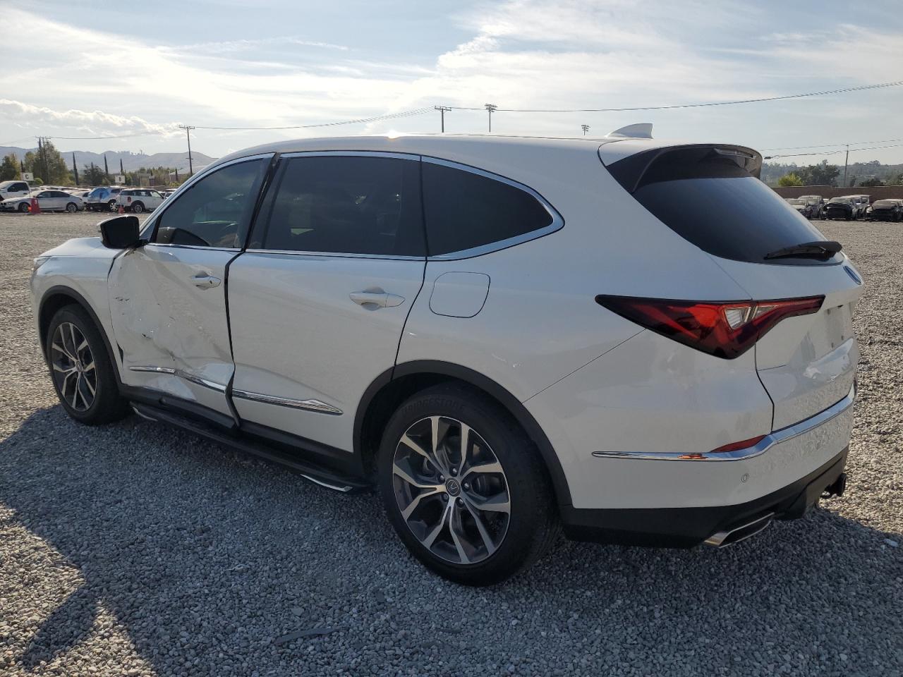 2022 Acura MDX - Image 2