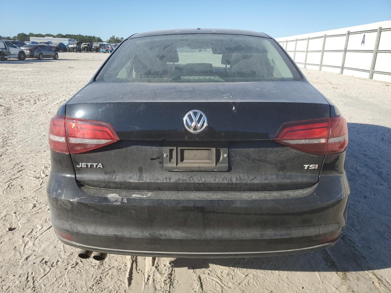 2016 Volkswagen Jetta - Image 6