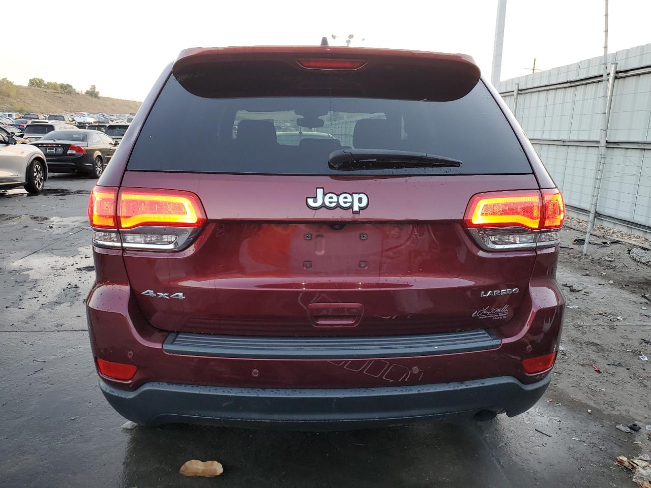 1C4RJFAG6HC713157 2017 Jeep Grand Cherokee Laredo