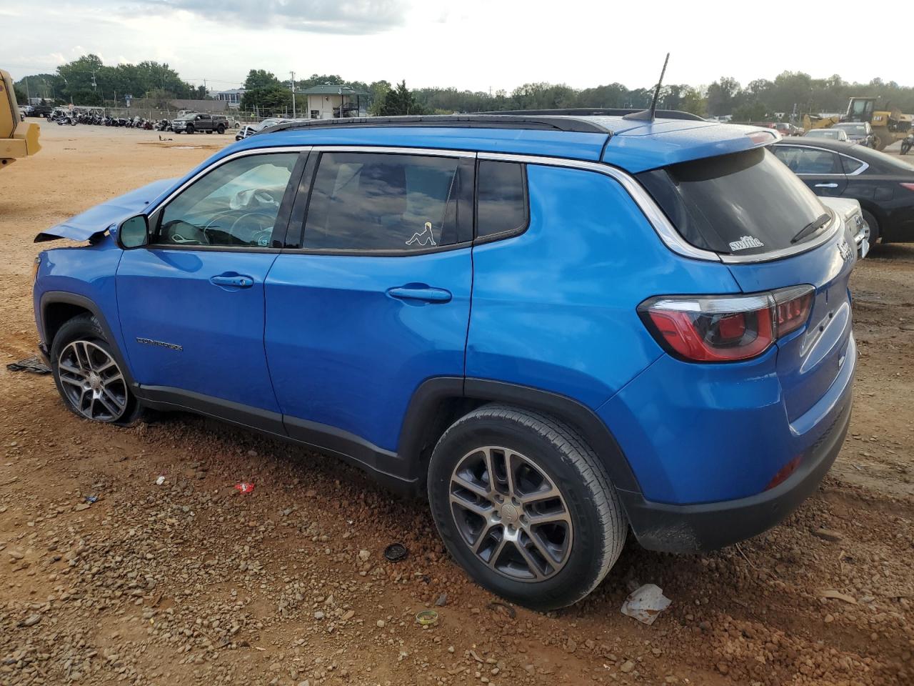 2020 Jeep Compass - Image 2