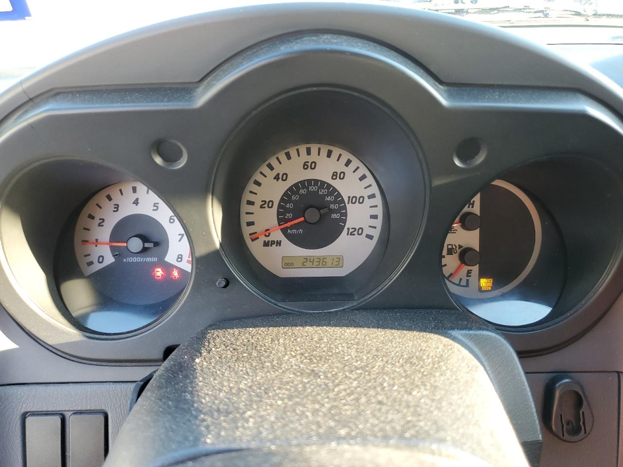 2004 Nissan Navara (Frontier) - Image 9