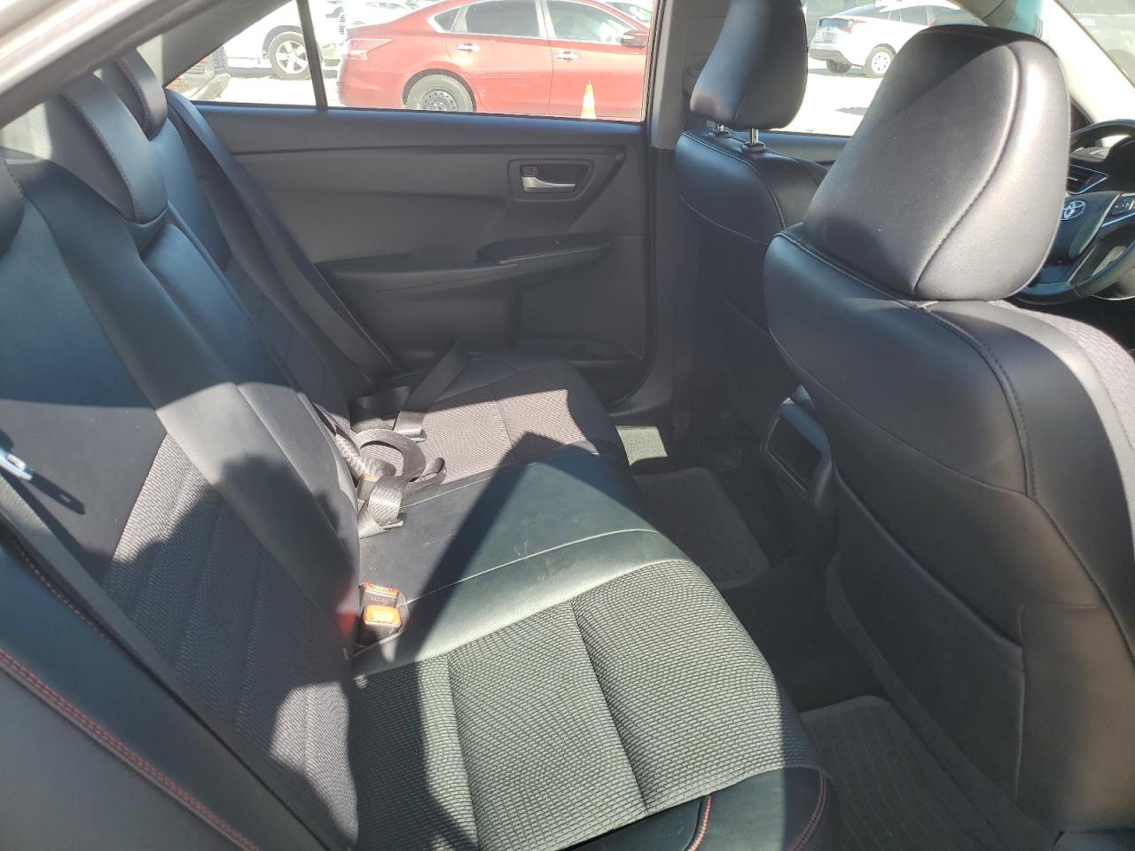 2017 Toyota Camry - Image 10