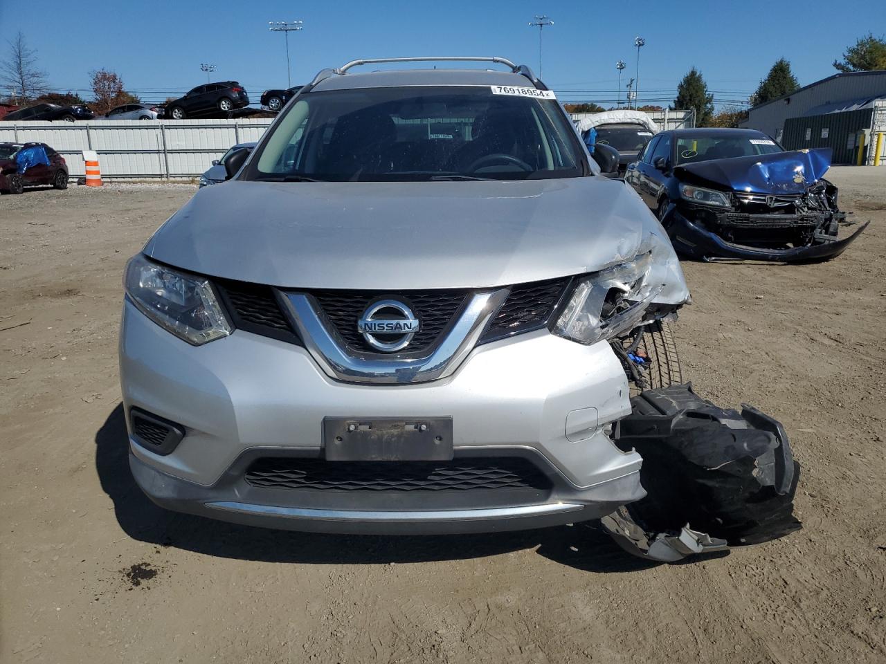 2015 Nissan Rogue - Image 5