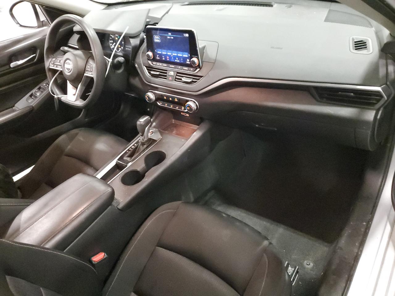 2019 Nissan Altima - Image 8