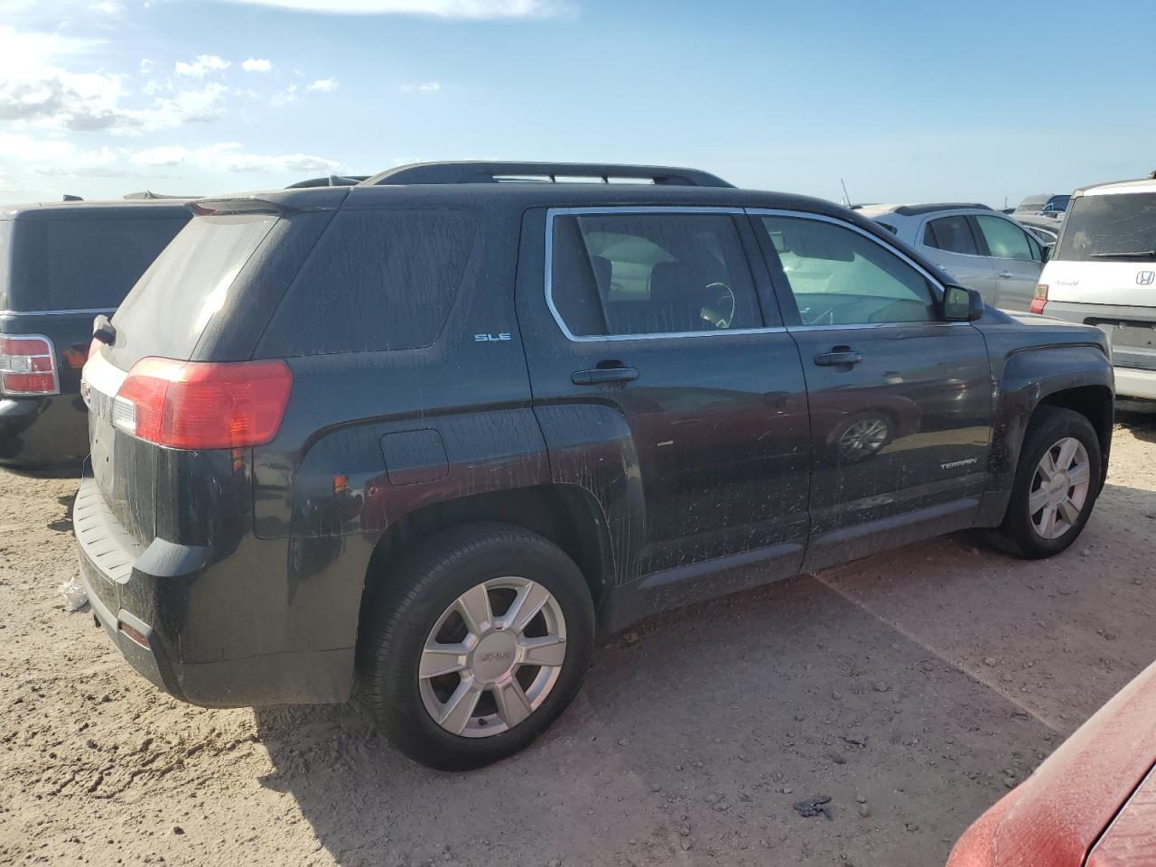 2010 GMC Terrain - Image 3