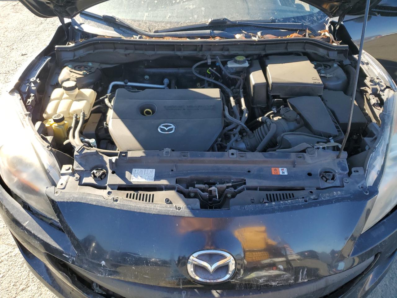 2013 Mazda 3 - Image 11