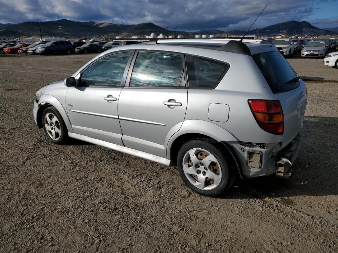 2006 Pontiac Vibe - Image 2