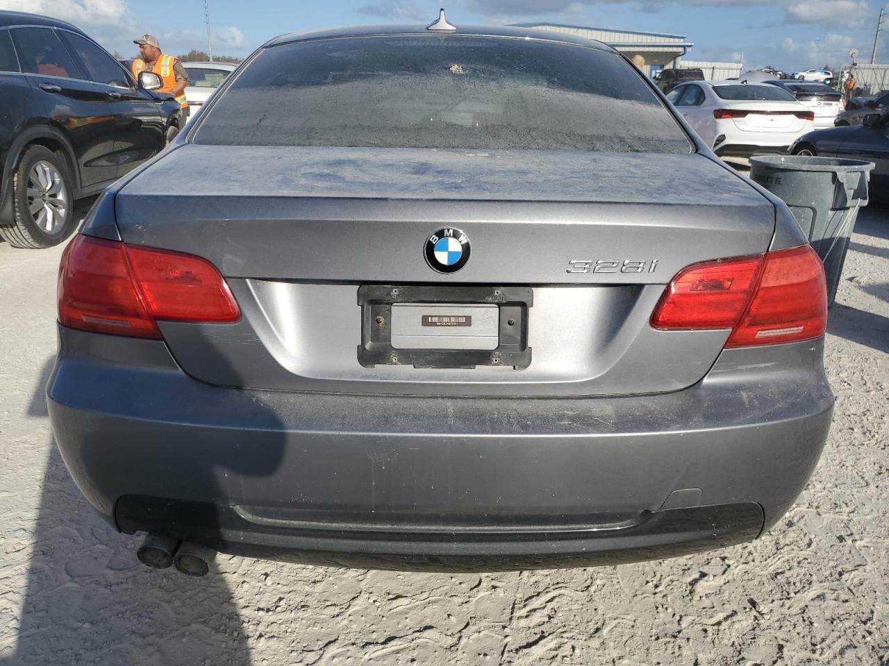 VIN WBAKE3C54DE772011 2013 BMW 3 SERIES no.6