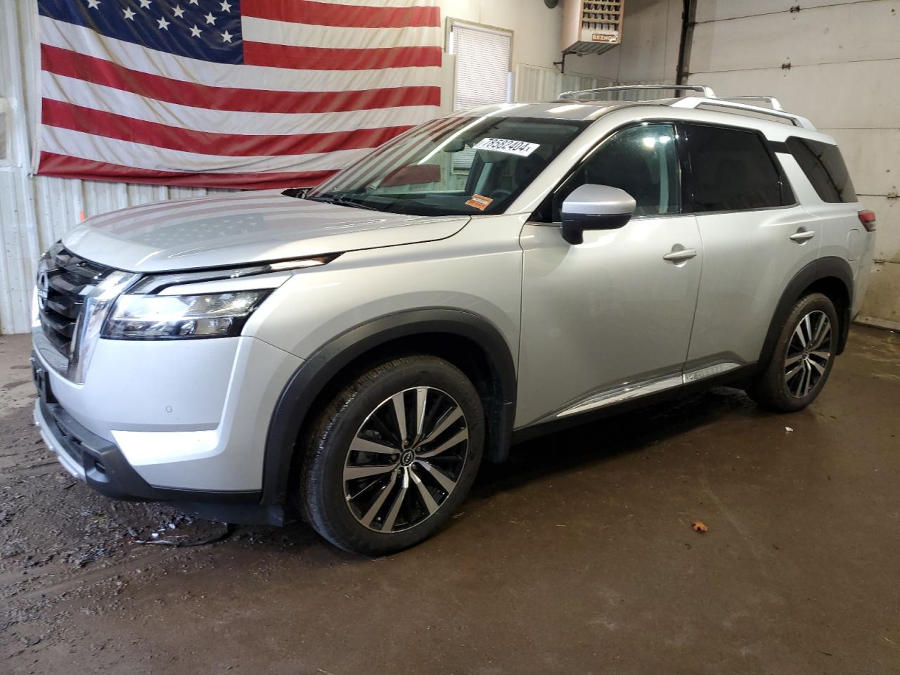 Lyman, ME에서 판매 중인 2024 Nissan Pathfinder Platinum - Side