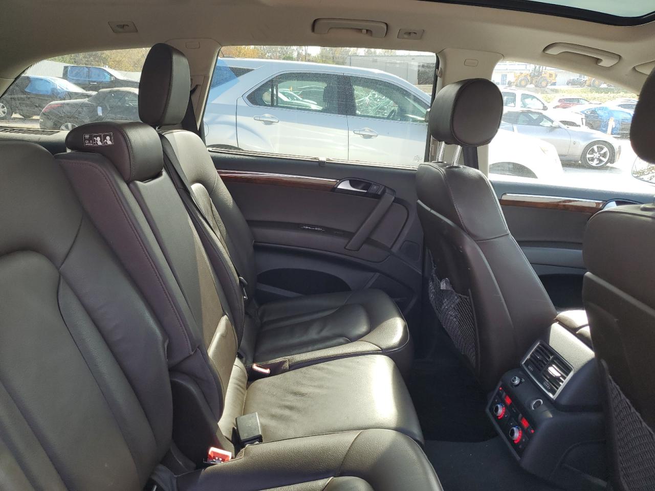 2015 Audi Q7 - Image 11