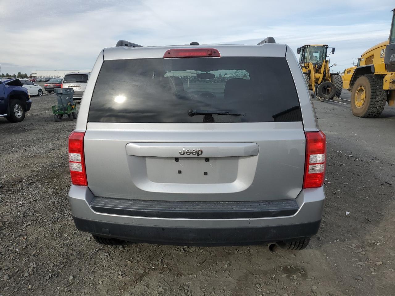 1C4NJPBB7GD659982 2016 Jeep Patriot Sport