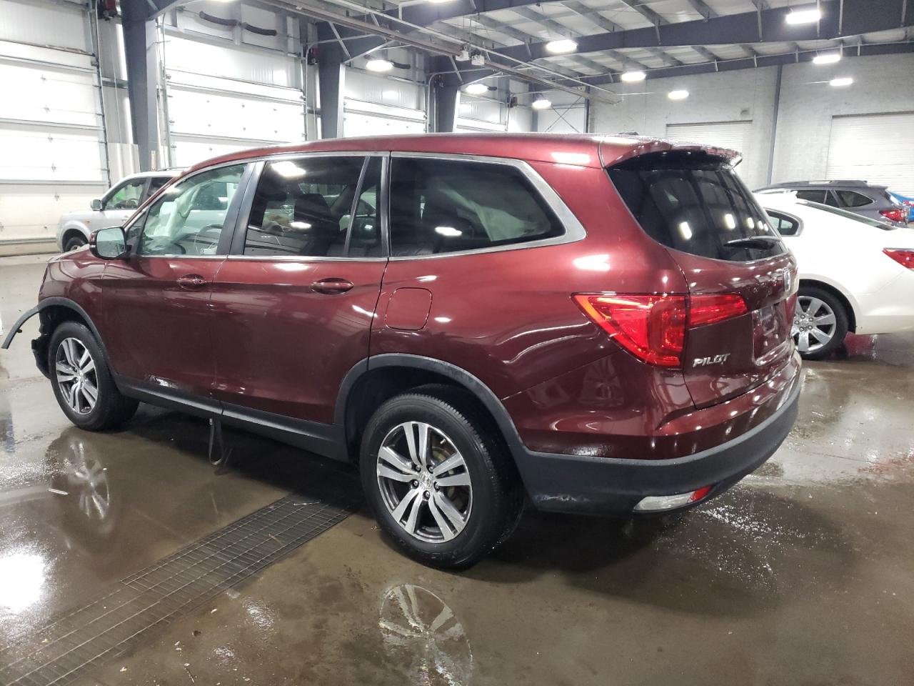 2018 Honda Pilot - Image 2