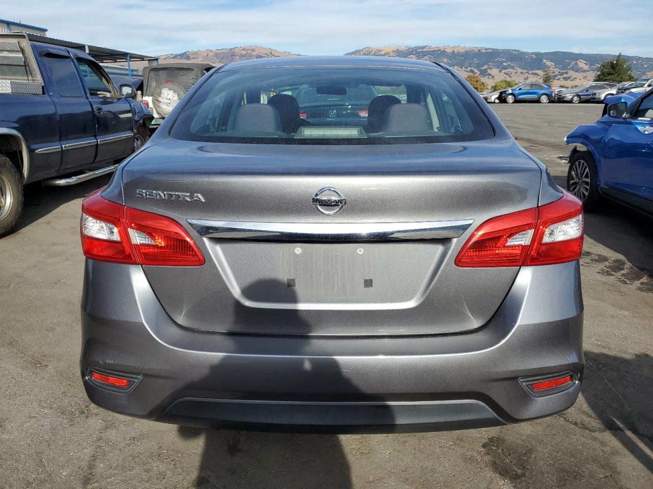 2018 Nissan Sentra - Image 6