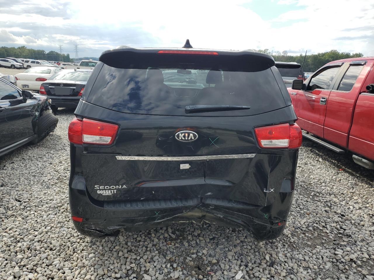 KNDMB5C19H6305924 2017 Kia Sedona Lx