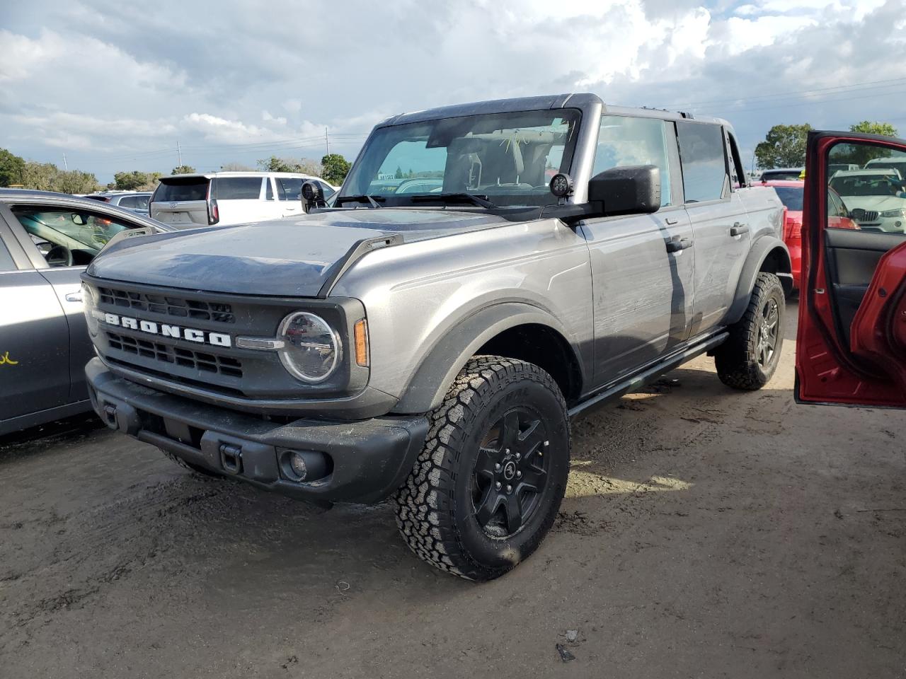 1FMEE5BP3PLB11080 2023 FORD BRONCO - Image 1