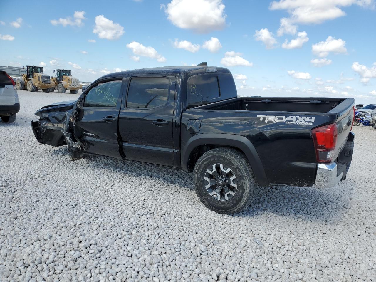 VIN 3TMCZ5AN8KM216737 2019 TOYOTA TACOMA no.2