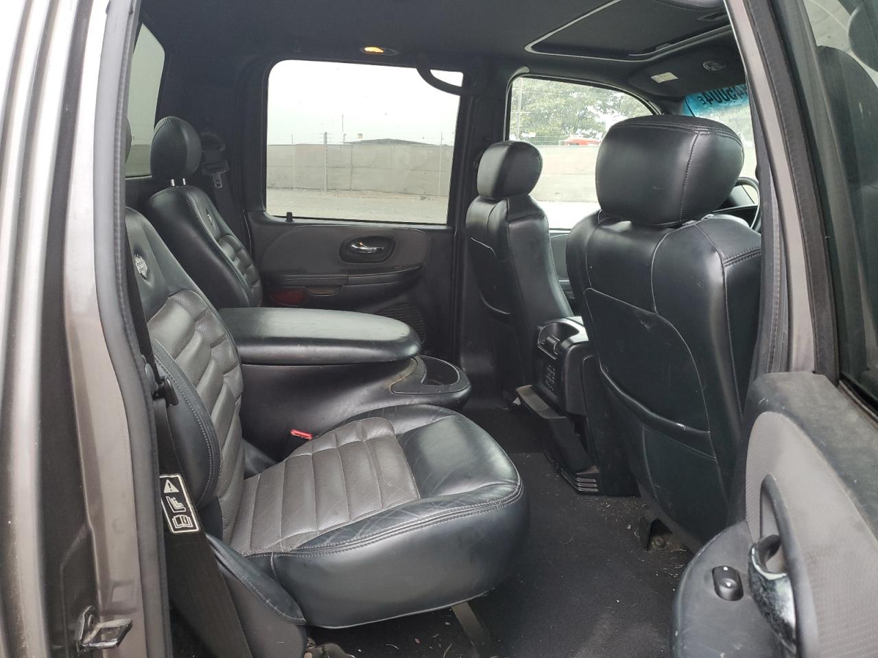 2002 Ford F-150 - Image 10