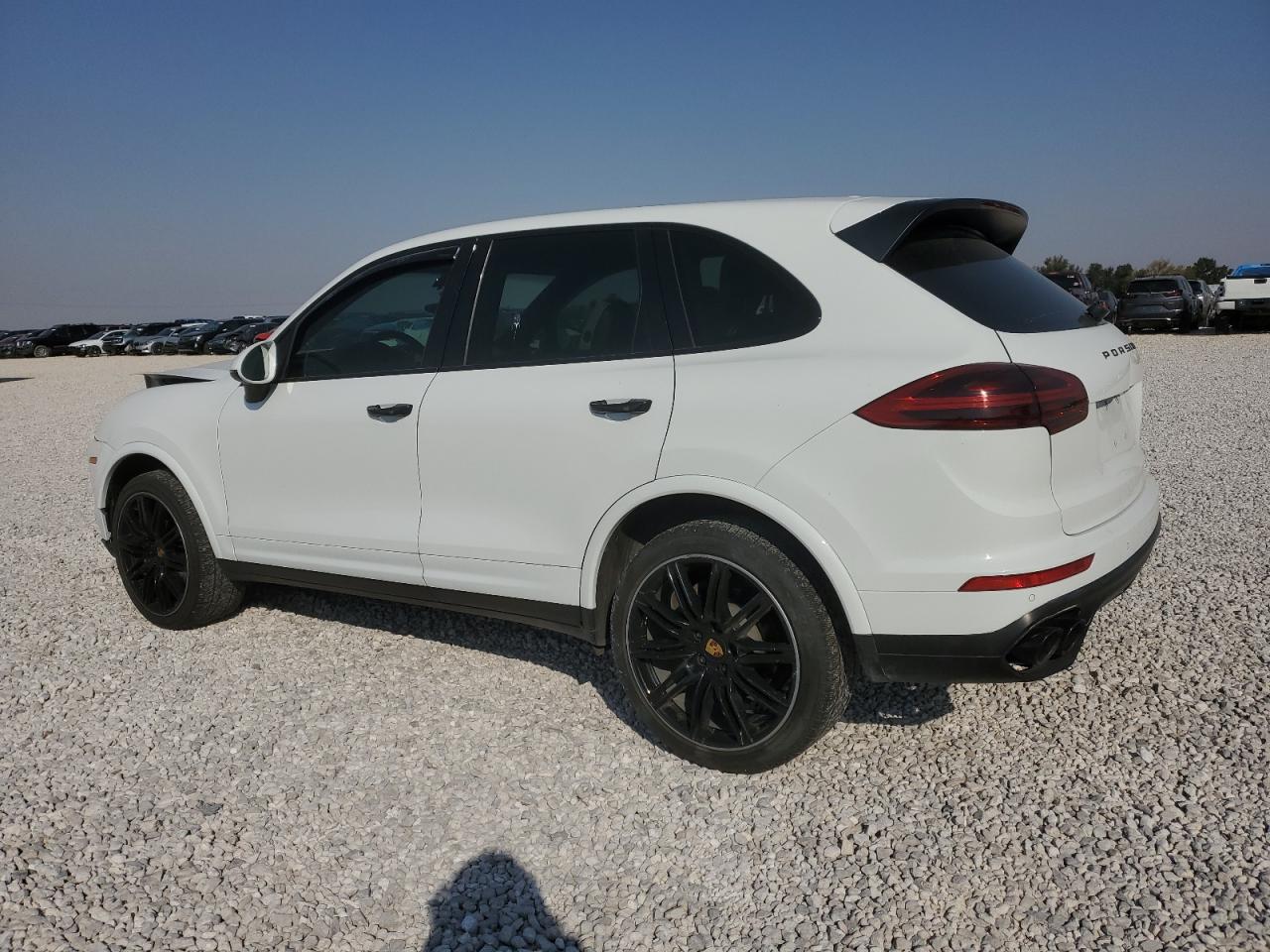 2018 Porsche Cayenne - Image 2