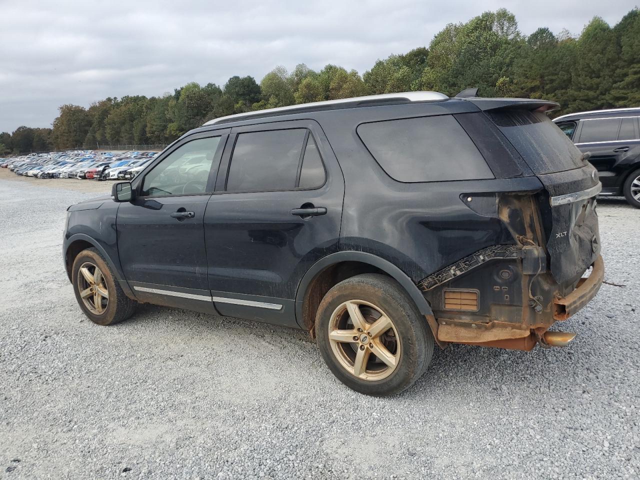 2016 Ford Explorer - Image 2
