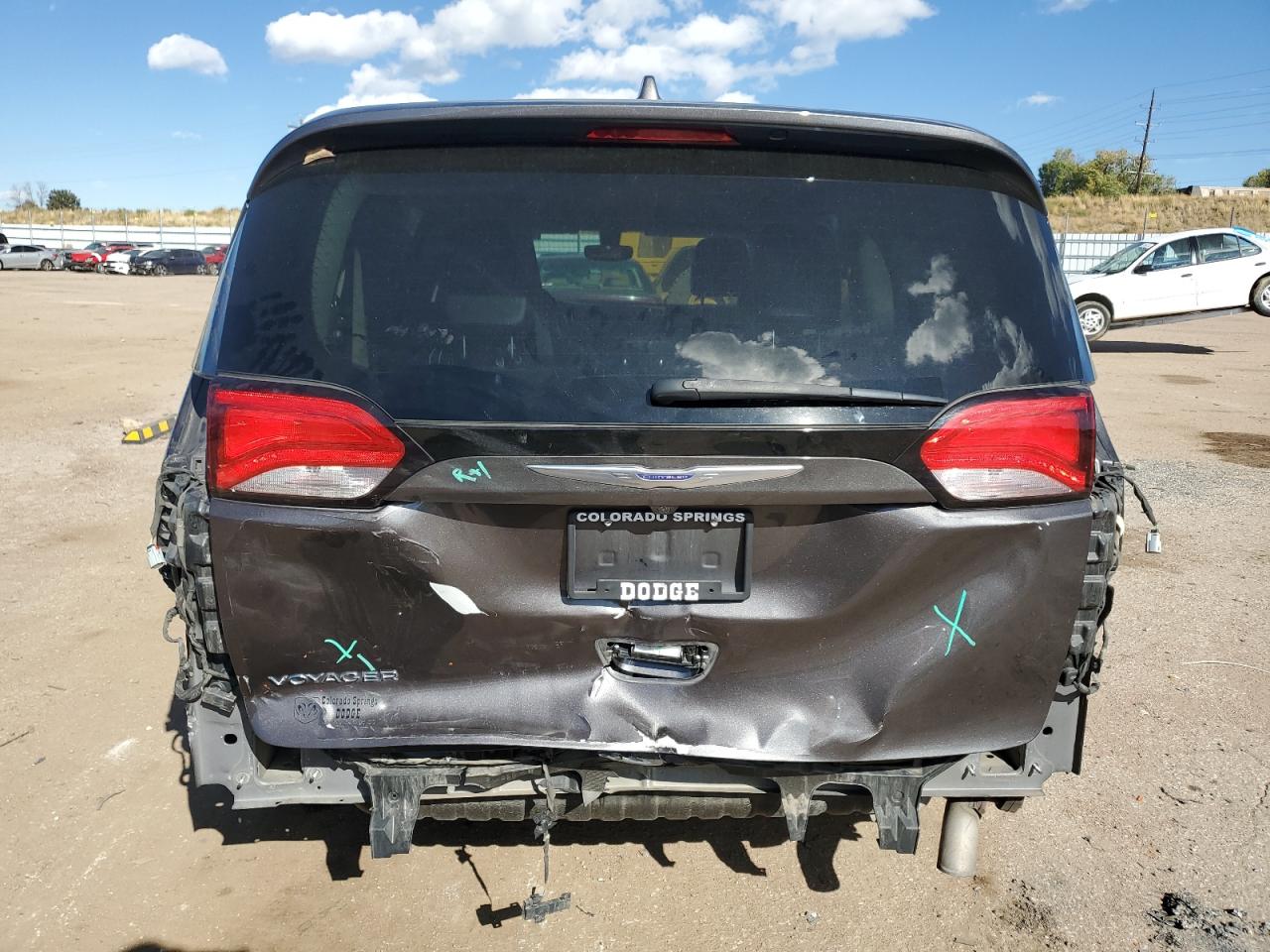 2020 Chrysler Voyager - Image 6