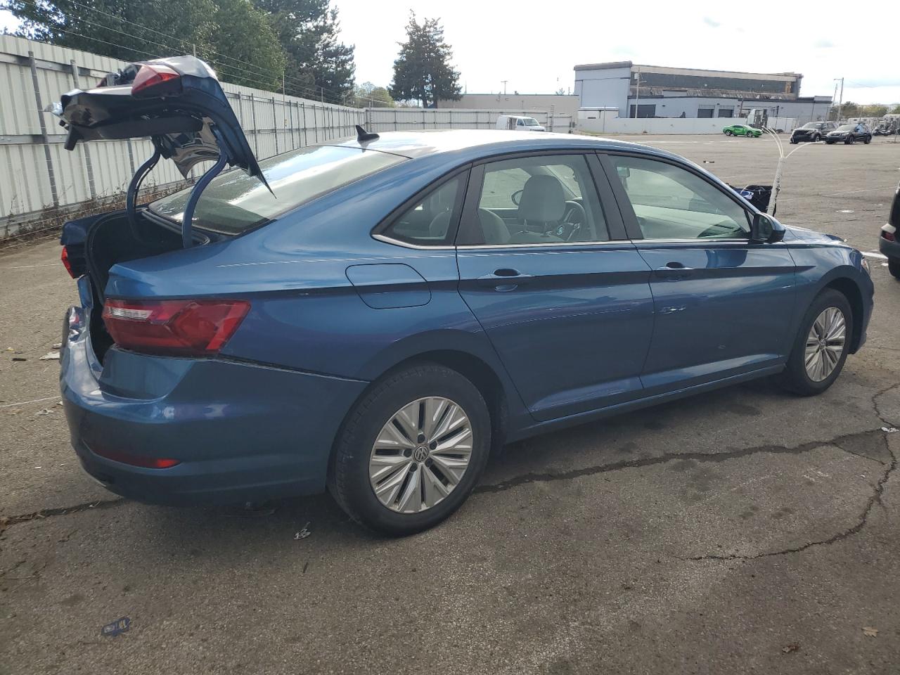 2020 Volkswagen Jetta - Image 3